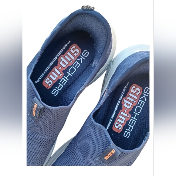 Men's Navy Skechers 9.5 EUC - Picture 3 of 6
